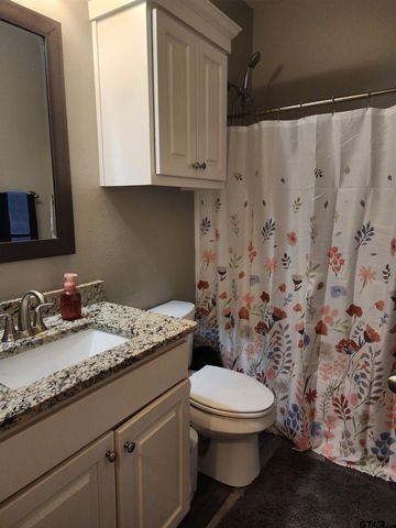 1815 Knob Hill, Tyler, TX 75701