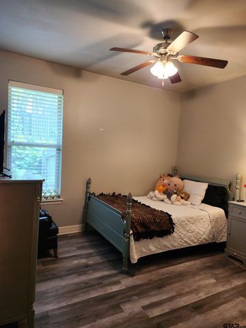 1815 Knob Hill, Tyler, TX 75701