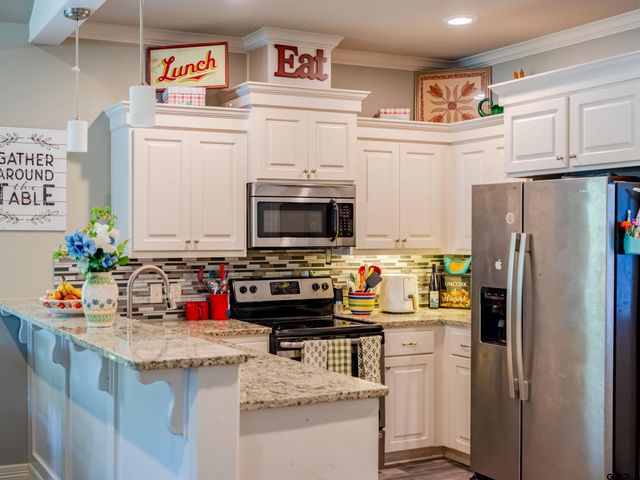 1815 Knob Hill, Tyler, TX 75701