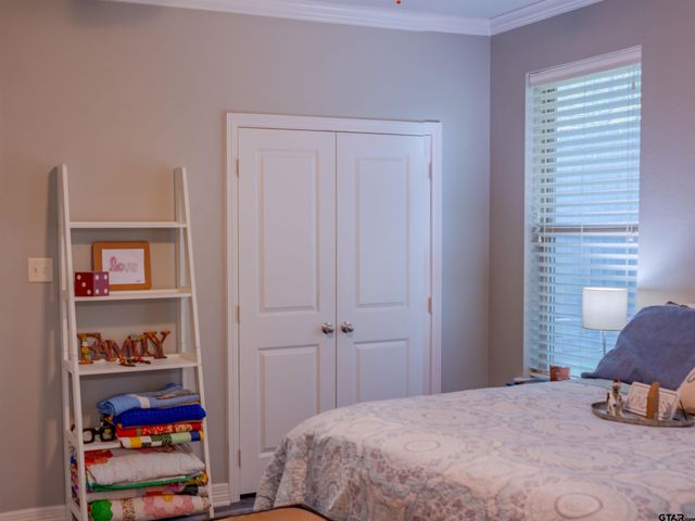 1815 Knob Hill, Tyler, TX 75701