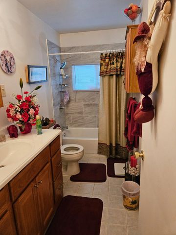 35 PICKWICK LN, Willingborough, NJ 08046