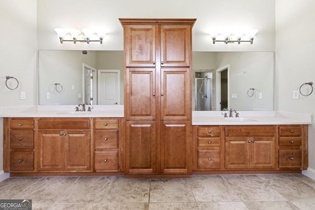 1173 Dee Kennedy Road, Auburn, GA 30011