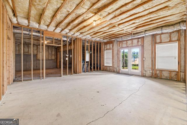 1173 Dee Kennedy Road, Auburn, GA 30011