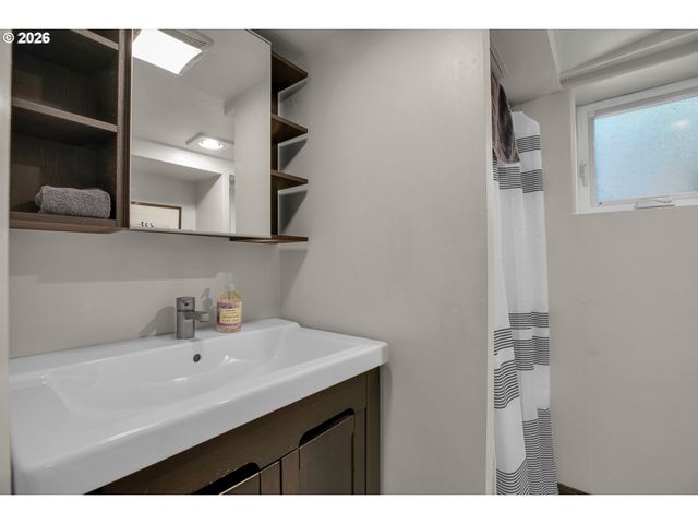 4731 Se 40TH Ave, Portland, OR 97202