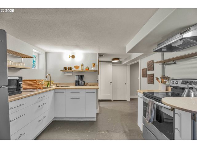 4731 Se 40TH Ave, Portland, OR 97202