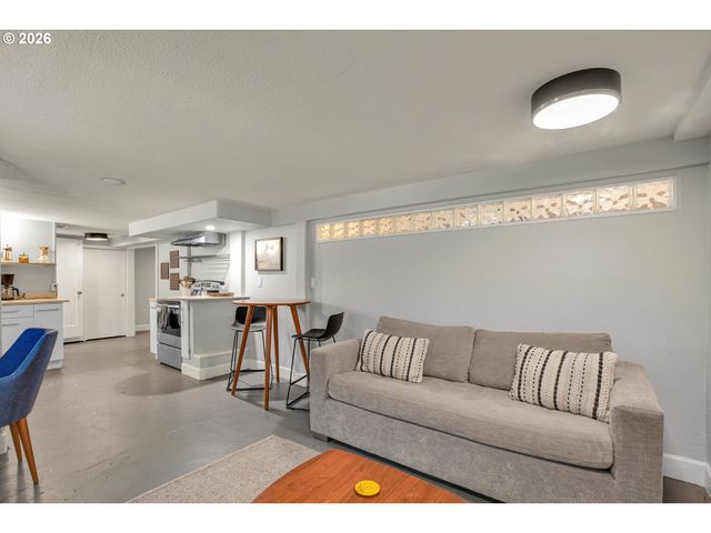 4731 Se 40TH Ave, Portland, OR 97202