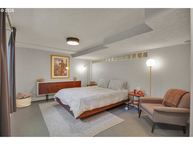 4731 Se 40TH Ave, Portland, OR 97202