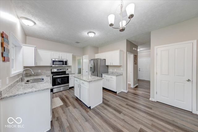 4847 Ashbrook Drive, Noblesville, IN 46062