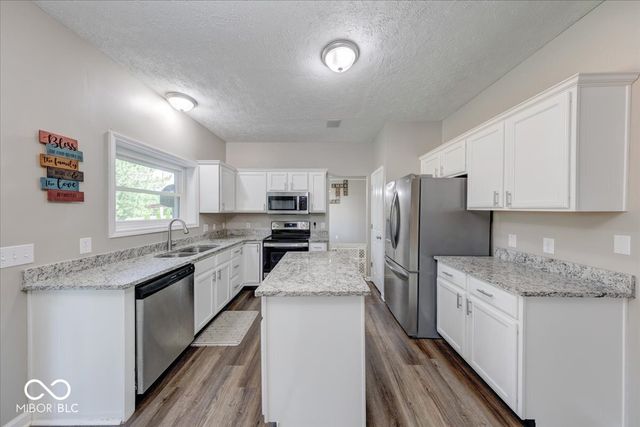4847 Ashbrook Drive, Noblesville, IN 46062