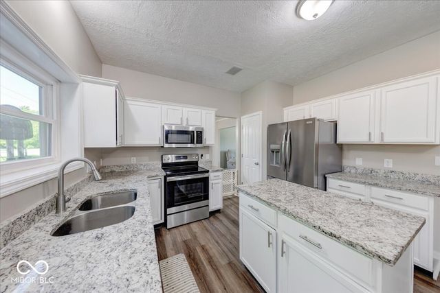 4847 Ashbrook Drive, Noblesville, IN 46062