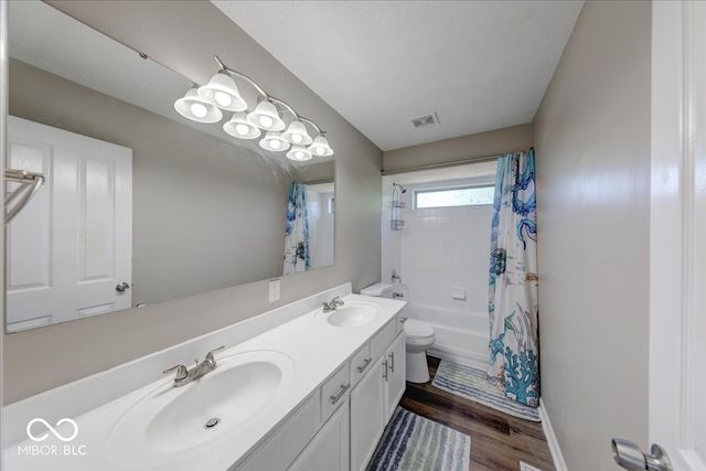 4847 Ashbrook Drive, Noblesville, IN 46062