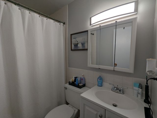 6171 N Sheridan Road 1408, Chicago, IL 60660