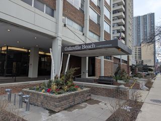 6171 N Sheridan Road 1408, Chicago, IL 60660
