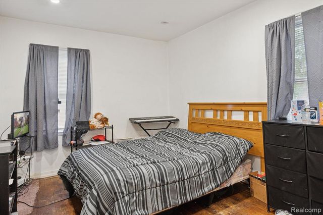 11908 Roxbury Street, Detroit, MI 48224