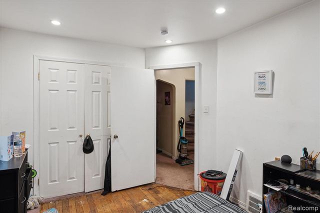 11908 Roxbury Street, Detroit, MI 48224