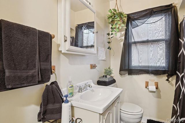 11908 Roxbury Street, Detroit, MI 48224