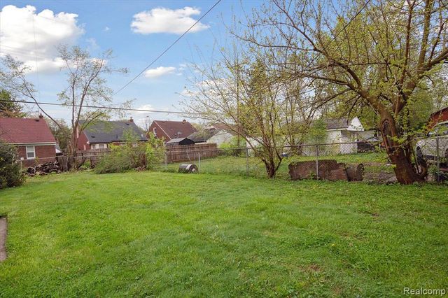 11908 Roxbury Street, Detroit, MI 48224