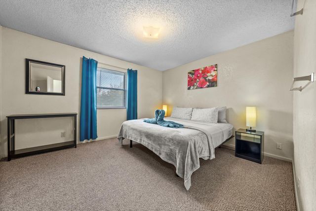 202 W Wheeler ST, Manor, TX 78653