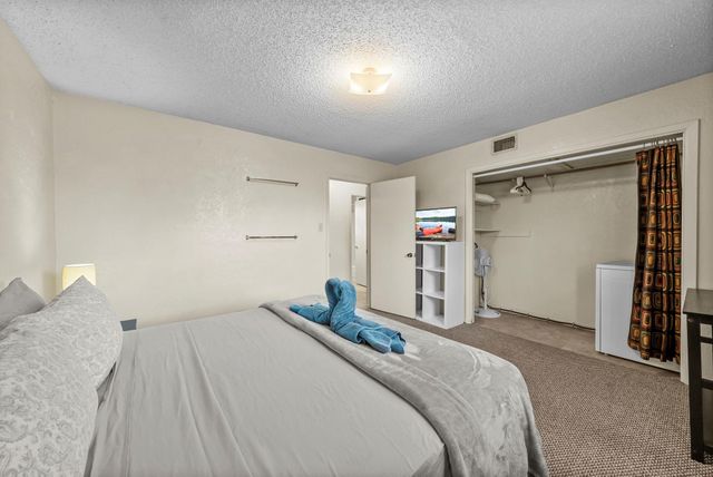 202 W Wheeler ST, Manor, TX 78653