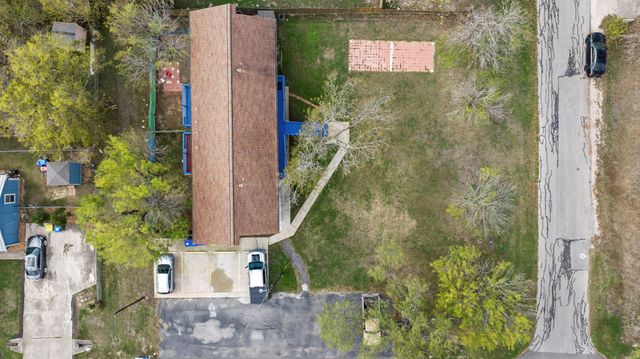 202 W Wheeler ST, Manor, TX 78653