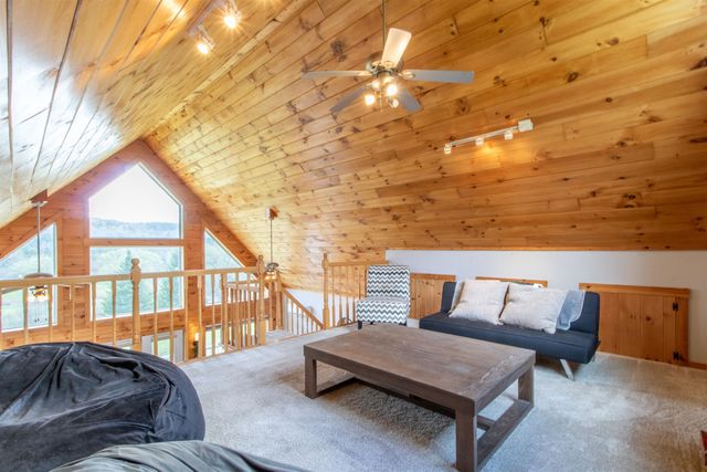 2111 Beebe Road, Derby, VT 05829