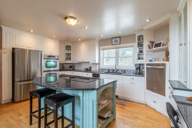 2111 Beebe Road, Derby, VT 05829