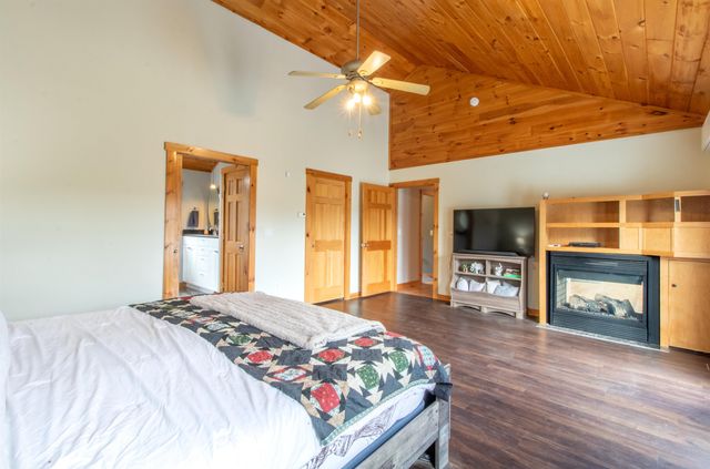 2111 Beebe Road, Derby, VT 05829