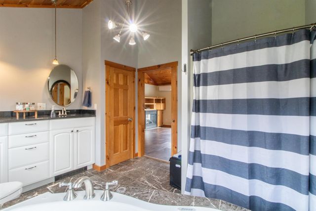 2111 Beebe Road, Derby, VT 05829