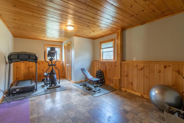 2111 Beebe Road, Derby, VT 05829