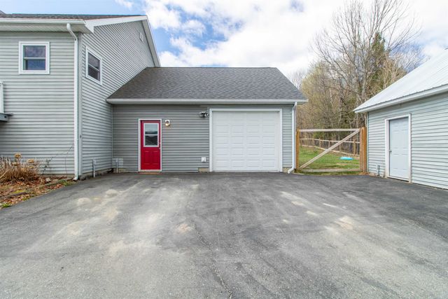 2111 Beebe Road, Derby, VT 05829