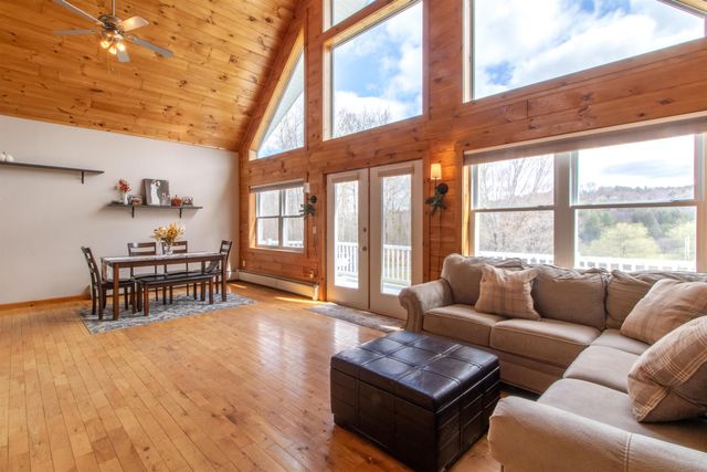 2111 Beebe Road, Derby, VT 05829