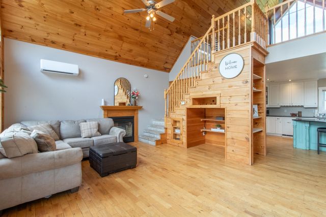2111 Beebe Road, Derby, VT 05829