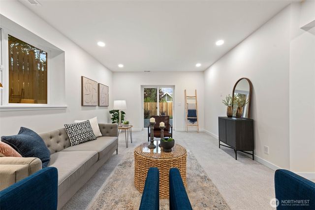 508 22nd Avenue E, Seattle, WA 98112