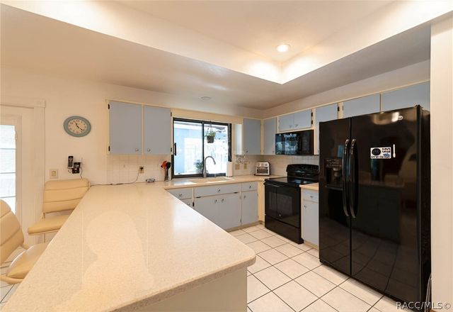 2298 W Pine Ridge Boulevard, Beverly Hills, FL 34465