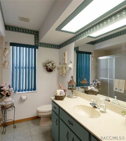 2298 W Pine Ridge Boulevard, Beverly Hills, FL 34465