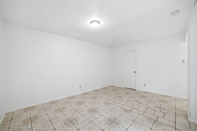 334 Valley Park Drive, Garland, TX 75043