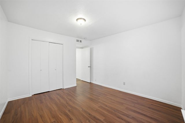 334 Valley Park Drive, Garland, TX 75043