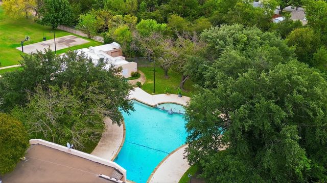 334 Valley Park Drive, Garland, TX 75043