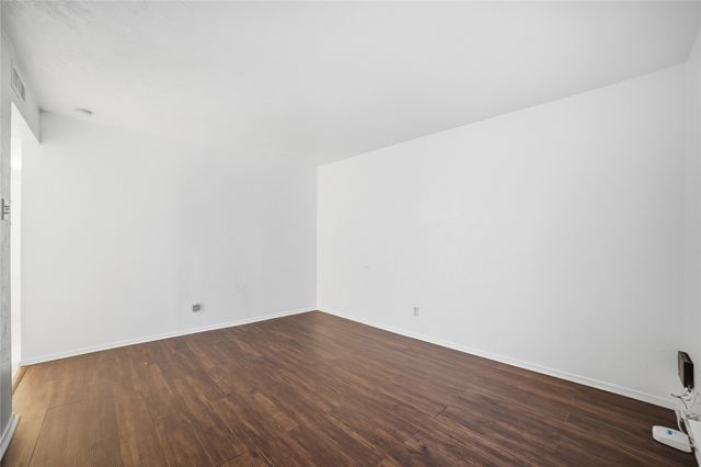 334 Valley Park Drive, Garland, TX 75043