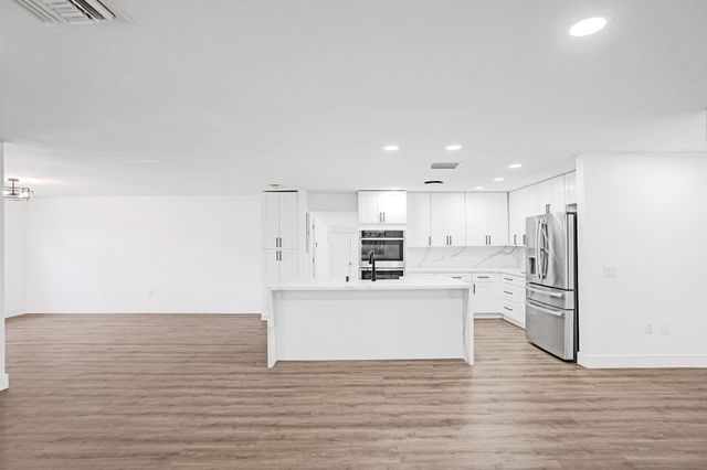 216 Bayberry Drive, Plantation, FL 33317