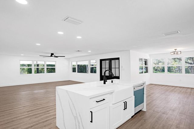 216 Bayberry Drive, Plantation, FL 33317