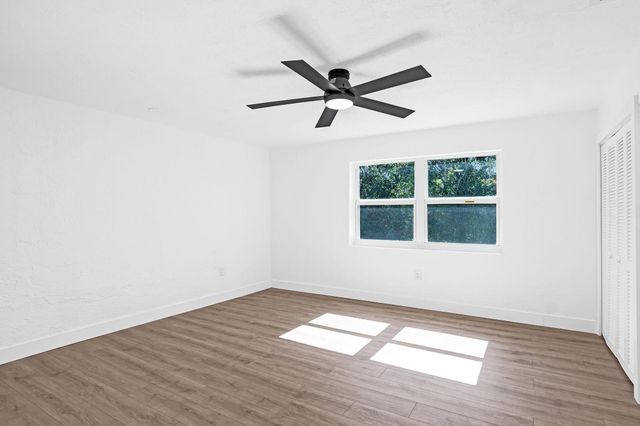 216 Bayberry Drive, Plantation, FL 33317