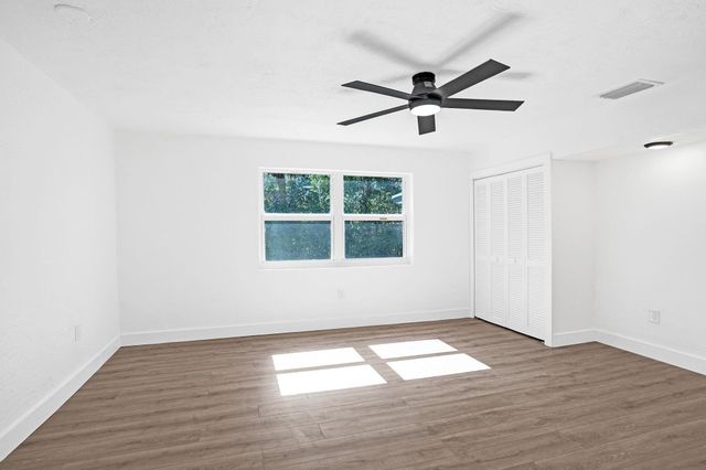 216 Bayberry Drive, Plantation, FL 33317