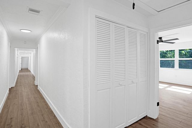 216 Bayberry Drive, Plantation, FL 33317