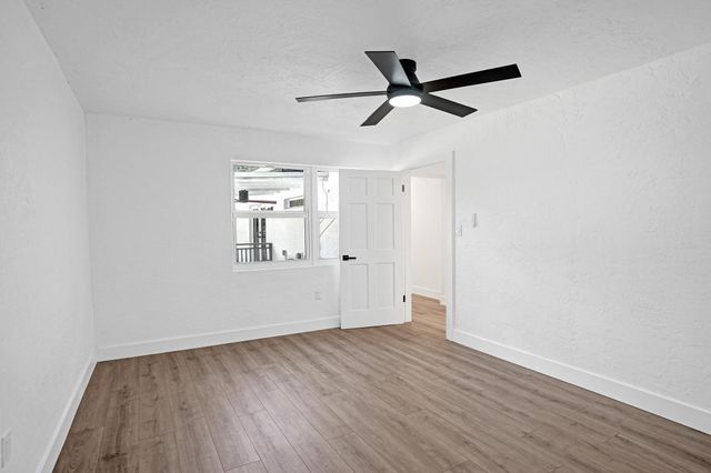 216 Bayberry Drive, Plantation, FL 33317