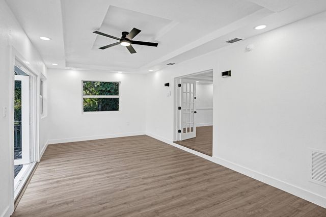 216 Bayberry Drive, Plantation, FL 33317