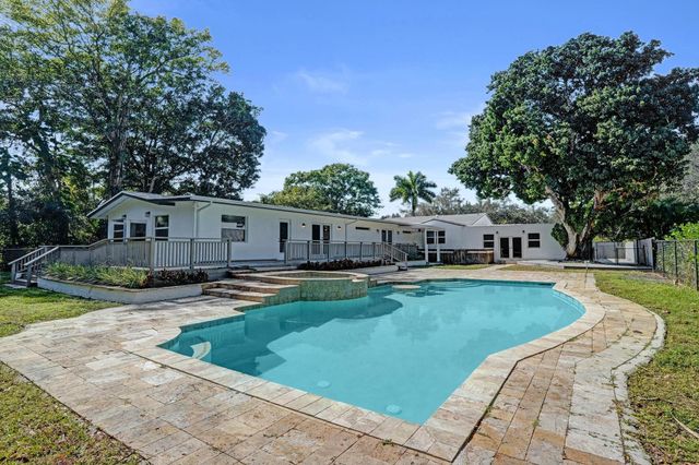 216 Bayberry Drive, Plantation, FL 33317