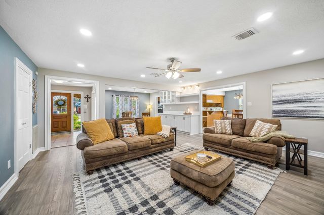 7611 Heritage Pines Drive, Humble, TX 77346