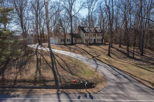 4715 Richview Road, Mt Vernon, IL 62864