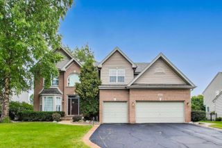 1677 Driftwood Lane, Crystal Lake, IL 60014